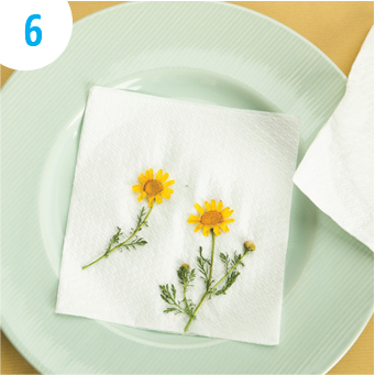 Quadro Flores dia da Mãe - passo 06 | Crianças - Auchan&eu Quadro Flores dia da Mãe - passo 06