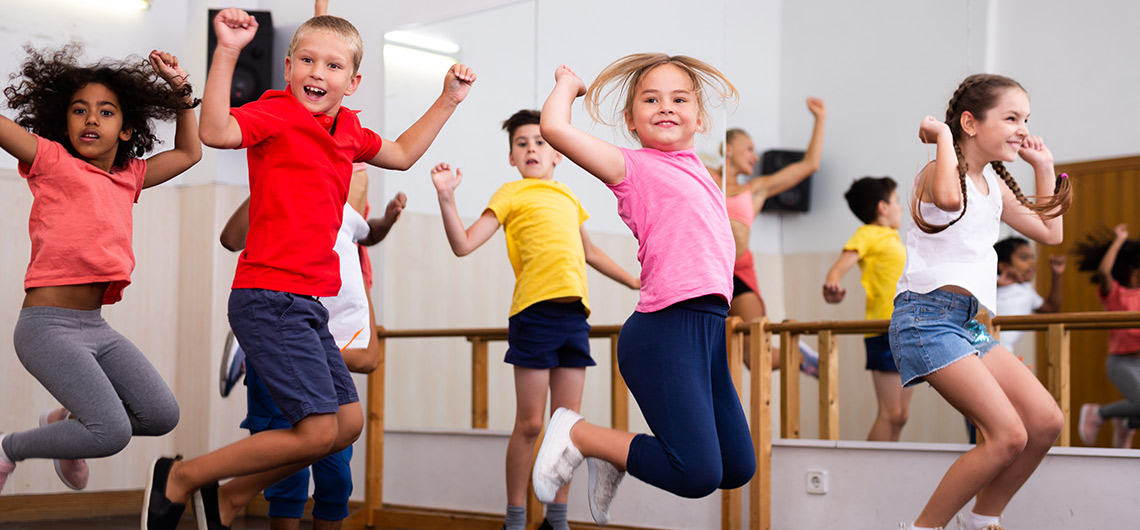 AE RR DANCA WEB | Auchan&Eu