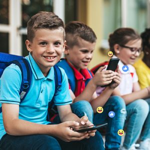 ae bebes telm escolas peq | Auchan&Eu